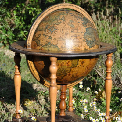 Bar globe