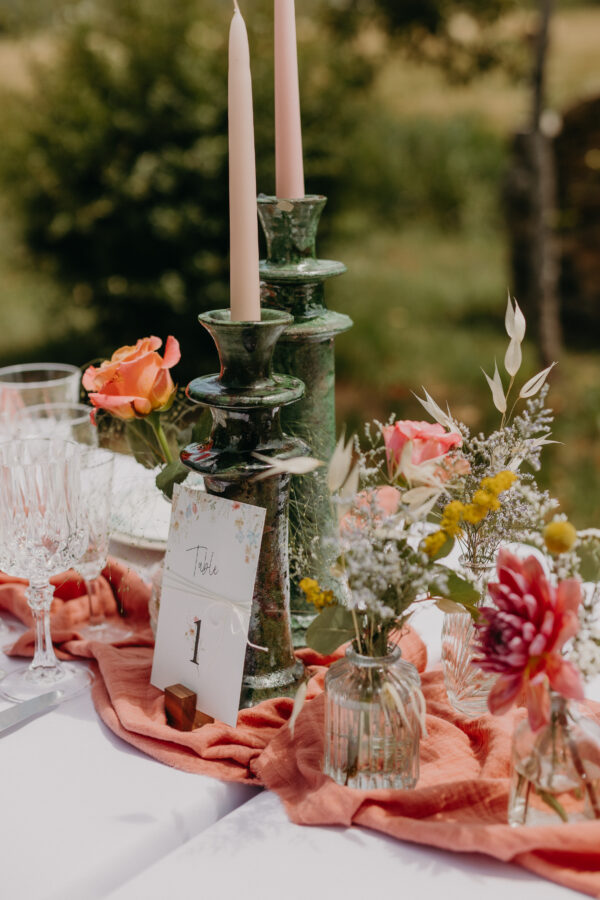 Chemin de table rose pastel